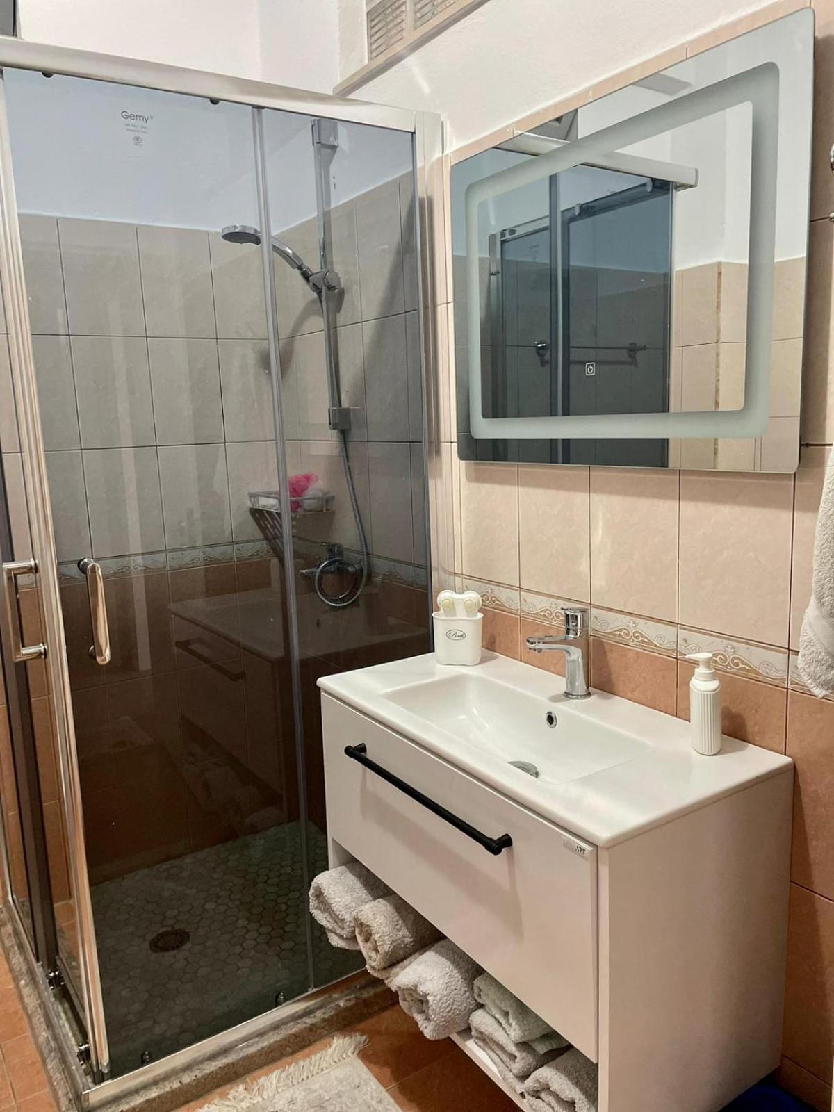 Adra'S Apartment Shkodër 외부 사진